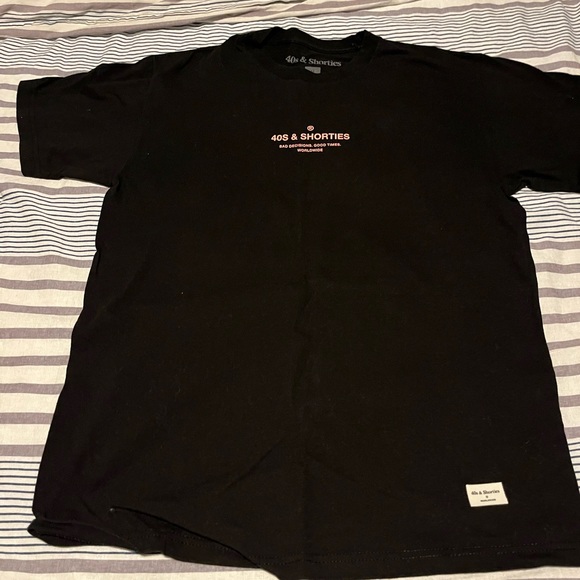 40’s and Shorties T-shirt - Picture 1 of 3